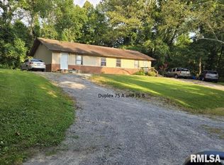 75 Patrick Ln, Carbondale, IL 62901