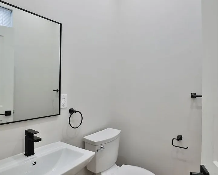 108 Hawkes Ave — Photo 14