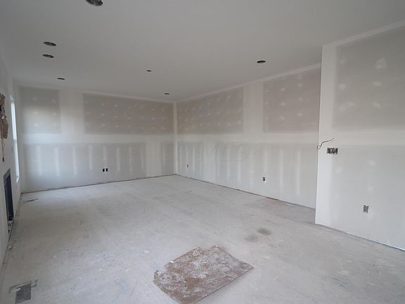 5th image of 6194 Chisholm St