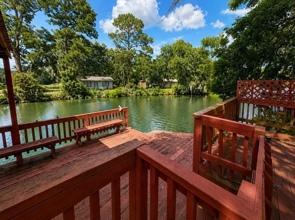 297 Hackberry Ln, Livingston, TX 77351