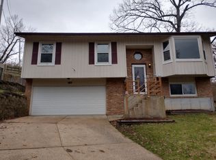 869 Country Haven Dr, Imperial, MO 63052