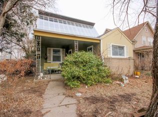 606 E 1st St, Newton, KS 67114