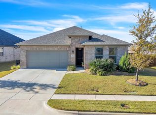 912 Pear Ave, Forney, TX 75126