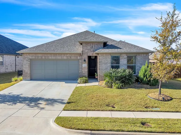 912 Pear Ave, Forney, TX 75126