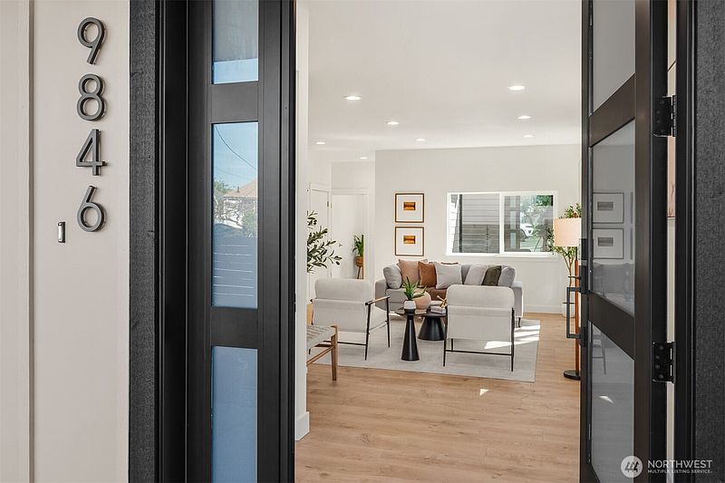 4th image of 9846 62nd Avenue S #1