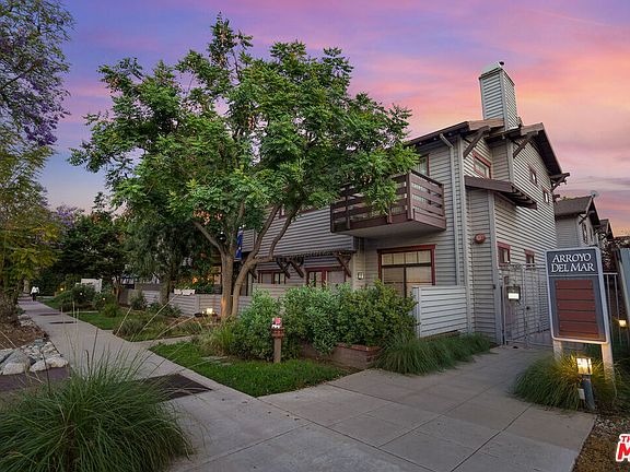 2nd image of 384 E Del Mar Blvd