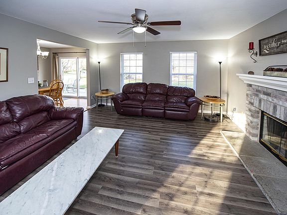 4th image of 2300 Wexford Ct