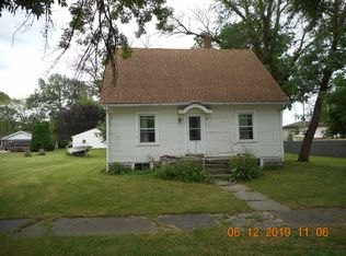 117 W Columbus St, Sibley, IL 61773