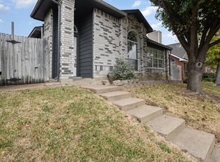 1529 Savannah St, Mesquite, TX 75149