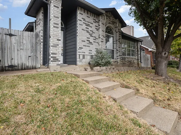 1529 Savannah St, Mesquite, TX 75149