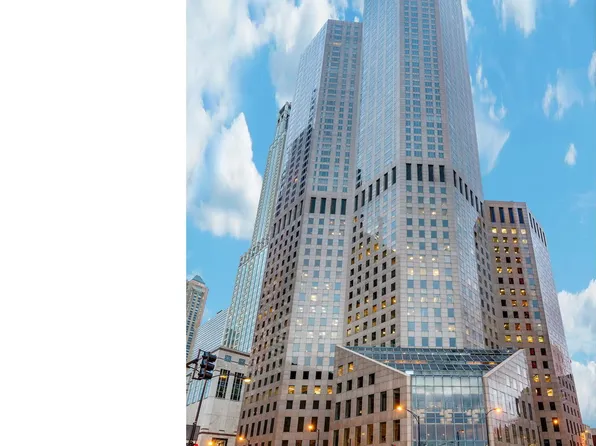 950 N Michigan Ave APT 2901, Chicago, IL 60611