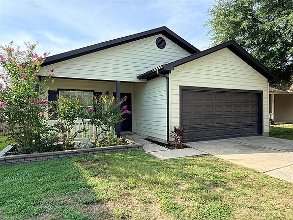 2nd image of 10023 Date Meadow Ln