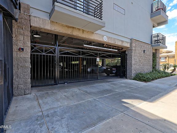 2nd image of 4525 N 22nd St Unit 204