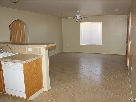 4th image of 1869 Montclair Dr