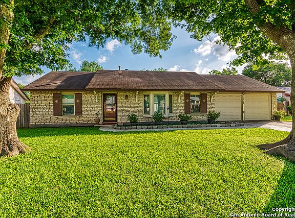 2nd image of 546 Shin Oak Dr