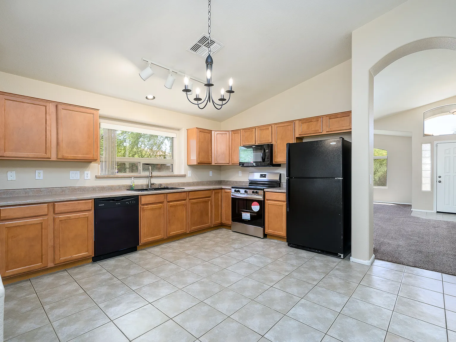 3 bed, 1522 sqft, $2,200 — Photo 4