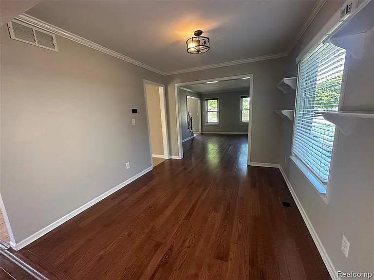 7534 Charrington Dr — Photo 6