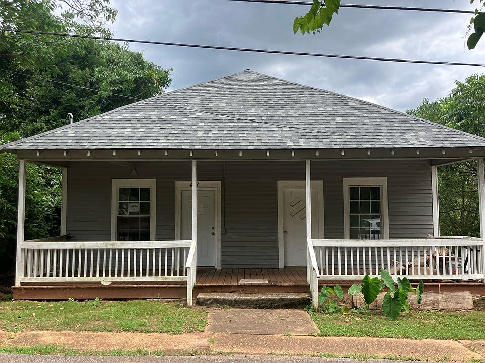 1st image of 48 Maple St