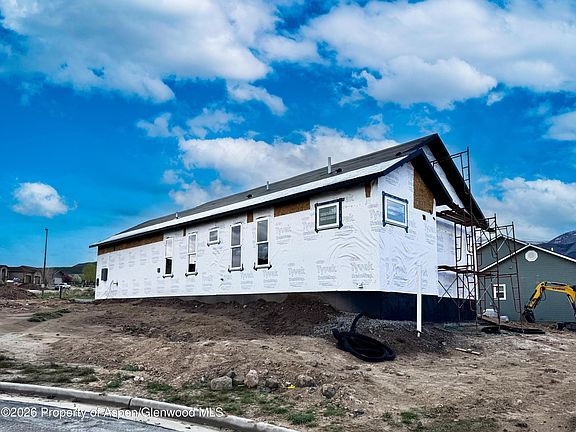 5th image of 11 Raptor Ct