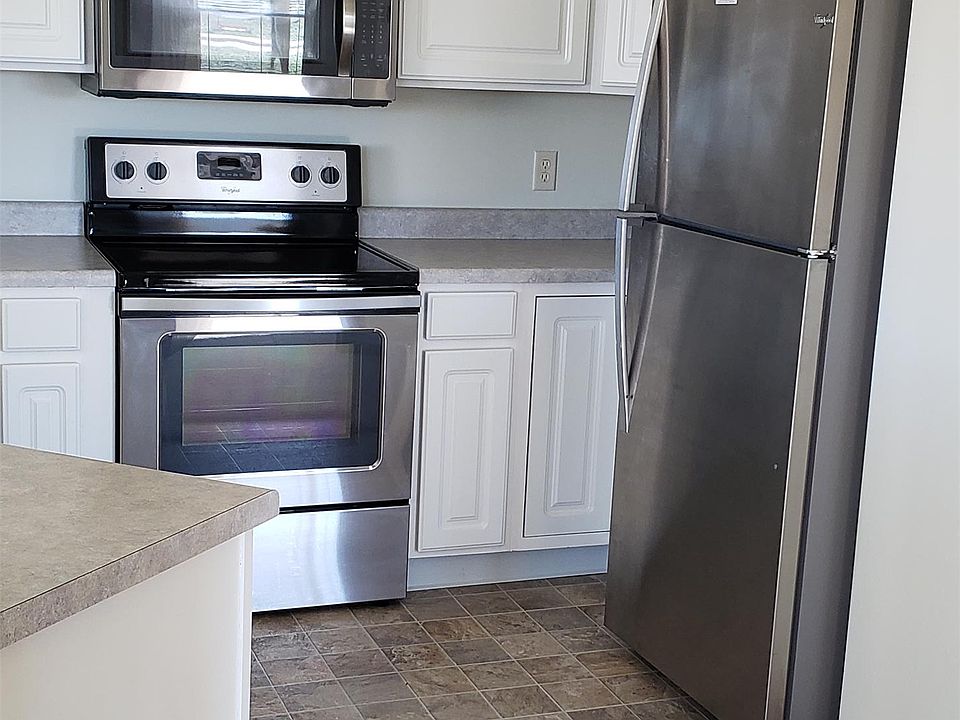 1st image of 302 Prairie Heights Dr APT 314
