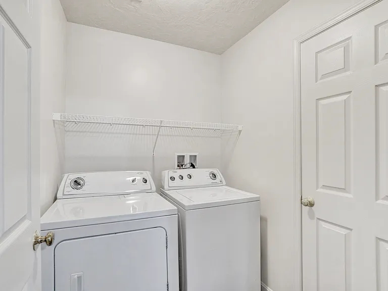 Townhhomes on Cartledge — Photo 13