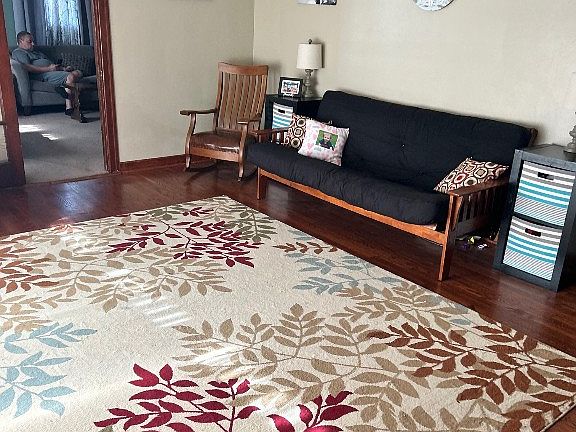 2nd image of 8 Hoffman Dr