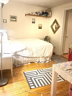 Rented by Anchor Associates | media 18