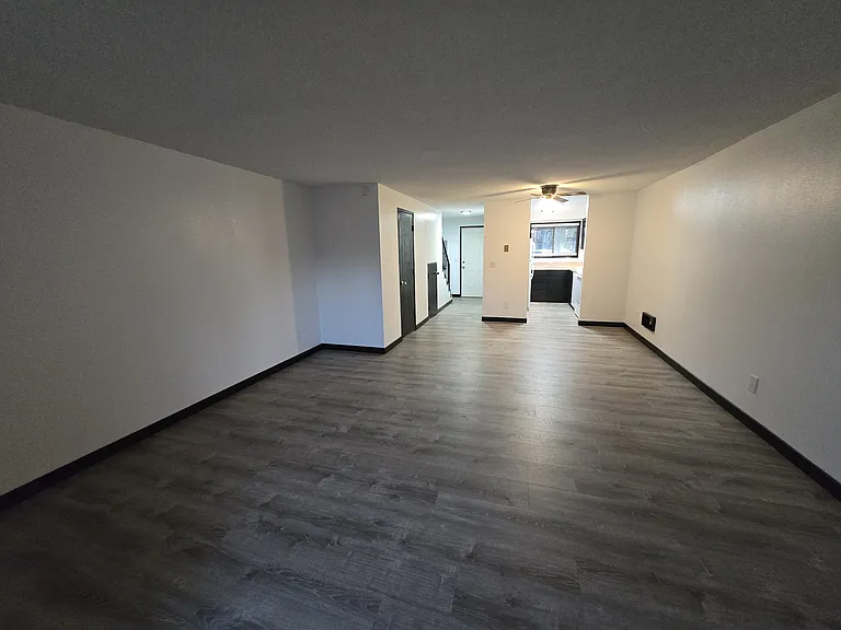 404 SW 1st St #5 — Photo 7