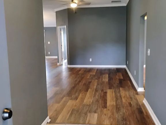 3rd image of 2627 Canterwood Dr E