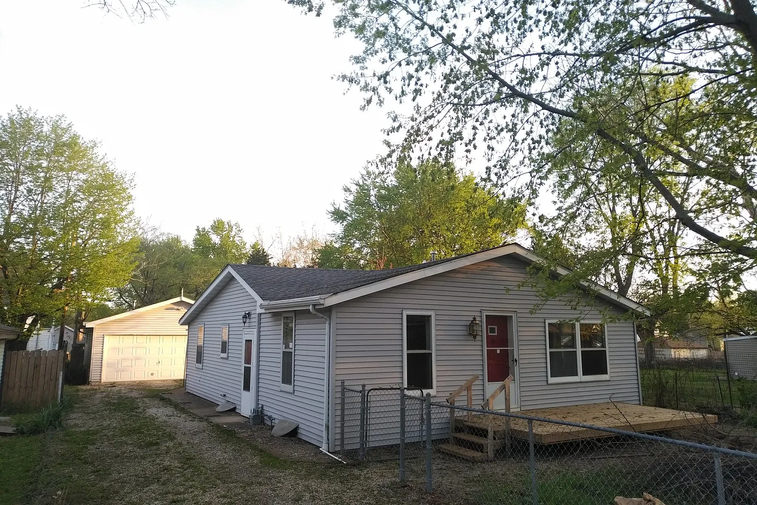 513 Louisiana Ave photo 1