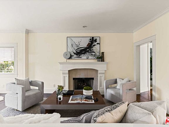 2nd image of 3163 La Suvida Dr