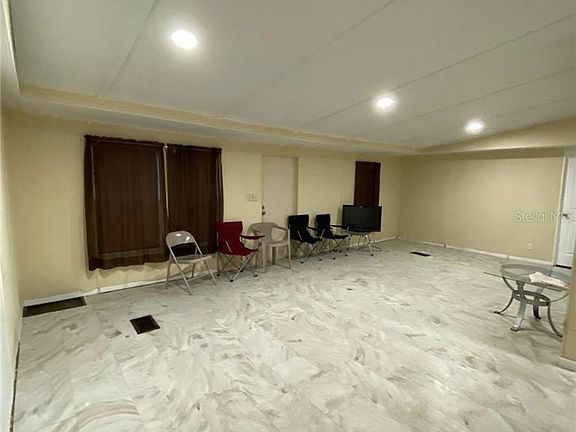 4th image of 756 Saddlewood Blvd
