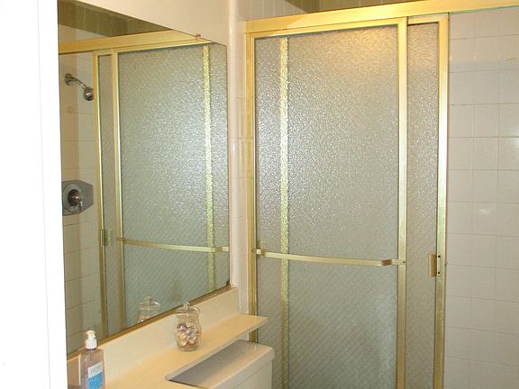 3rd image of 12258 Montana Ave APT 302