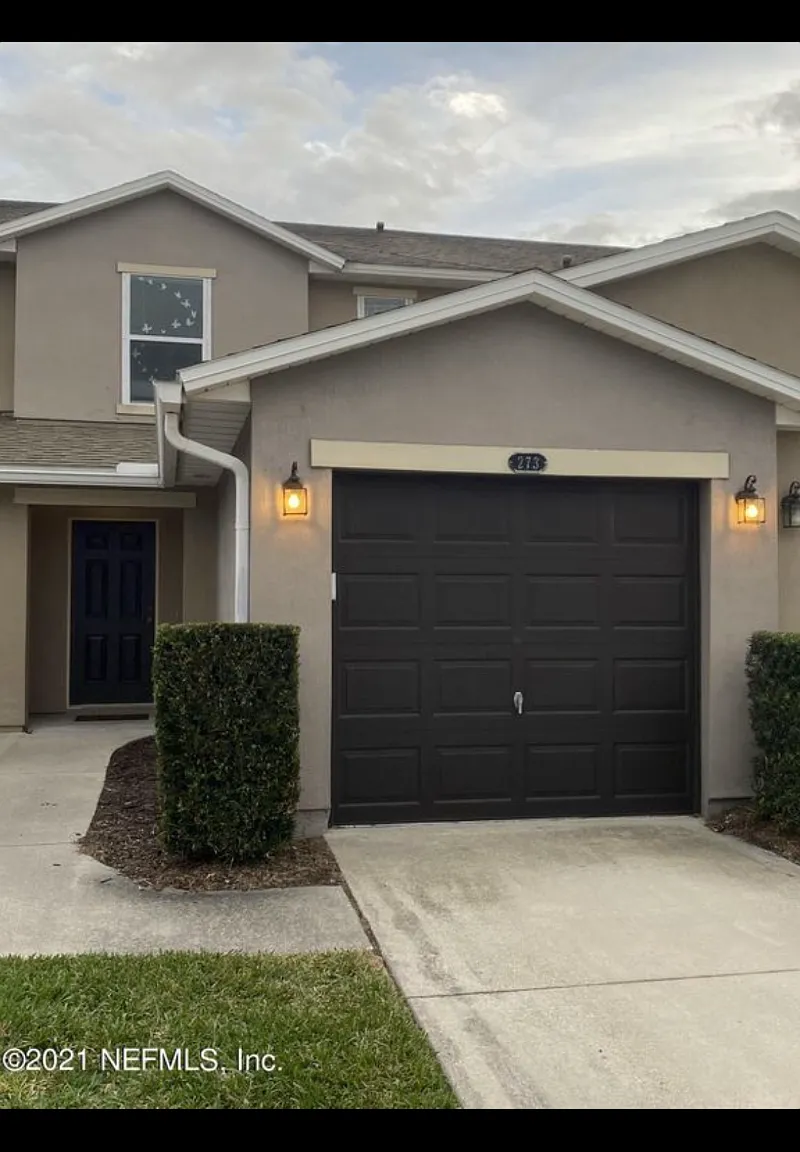 2 bed, 2.5 bath, 1362 sqft, $2,350 — Photo 2