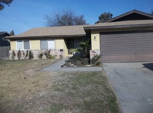 3046 W Whitendale Ave, Visalia, CA 93277