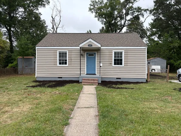 635 Sterling St, Newport News, VA 23605