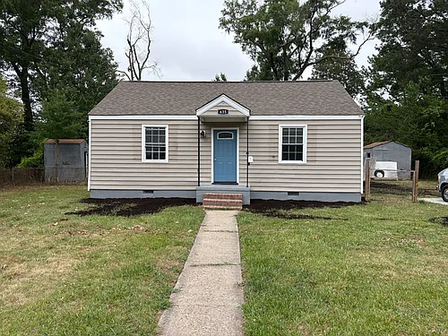 635 Sterling St Photo 1