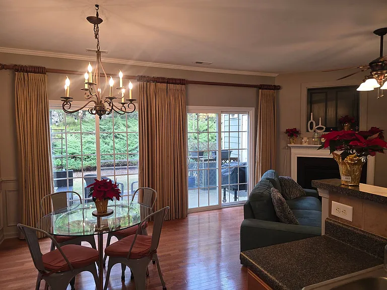 202 Storemont Way — Photo 8