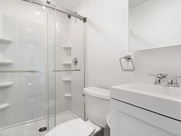 130 Fisher Ave #1 — Photo 4