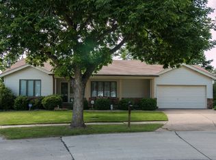 6702 Christina Marie Ln, Hazelwood, MO 63042