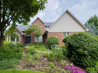 1254 Welland Dr, Rochester, MI 48306