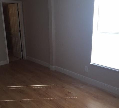 4th image of 1119 NW 51st Ter