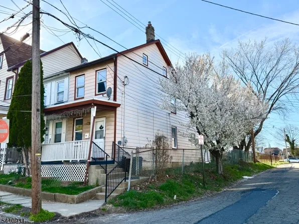 65 Davis St, Phillipsburg Town, NJ 08865