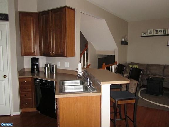 5th image of 89 N Savanna Dr