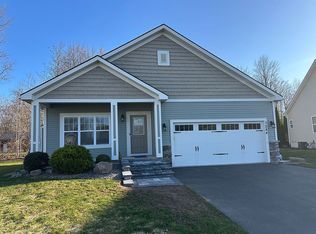 3284 Twilight Ct, Baldwinsville, NY 13027