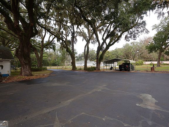 5th image of 950 Old Jesup Rd