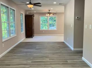 99 Rexmere Ave, Farmingville, NY 11738