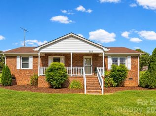 106 Misty Ln, Kings Mountain, NC 28086