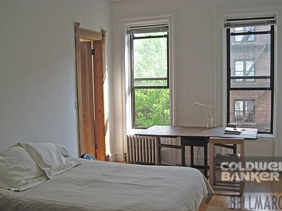5th image of 140 W 82nd St APT 4