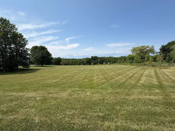 4036 Spear St, Shelburne, VT 05482